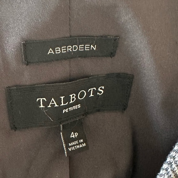 TALBOTS Aberdeen Herringbone Knit Blazer - Picture 10 of 12